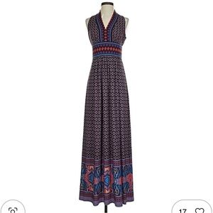 Elegant Sleeveless Maxi Dress in Blue and Red